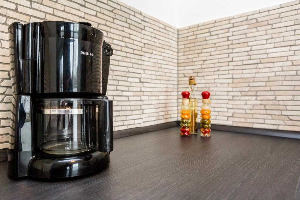 Apartment Koeln Rath Eksteriør billede